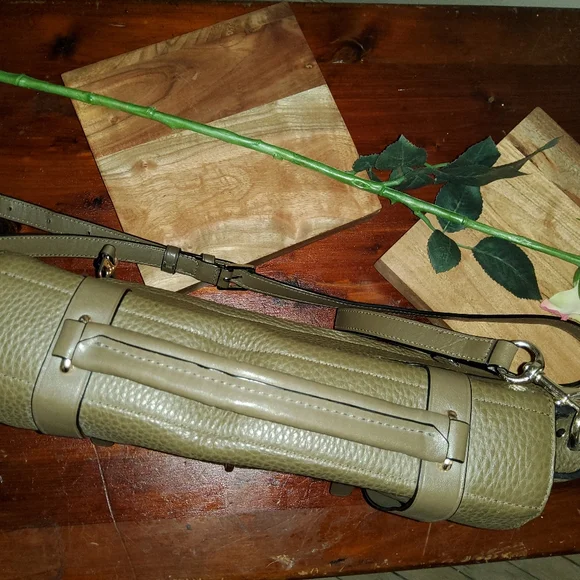 Olive Green Coach Satchel - Picture 3 of 11